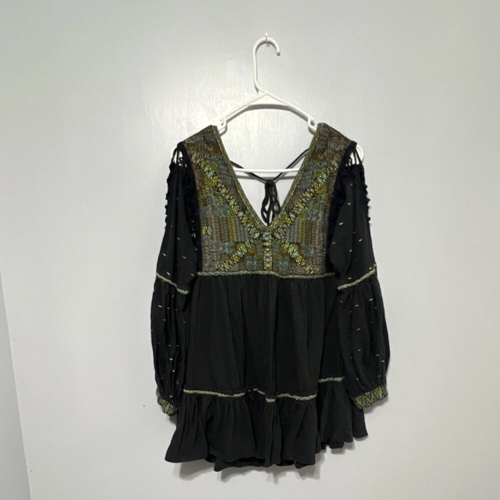 Free People Embroidered Black Tunic Blouse V-Neck Tie Balloon Sleeve S